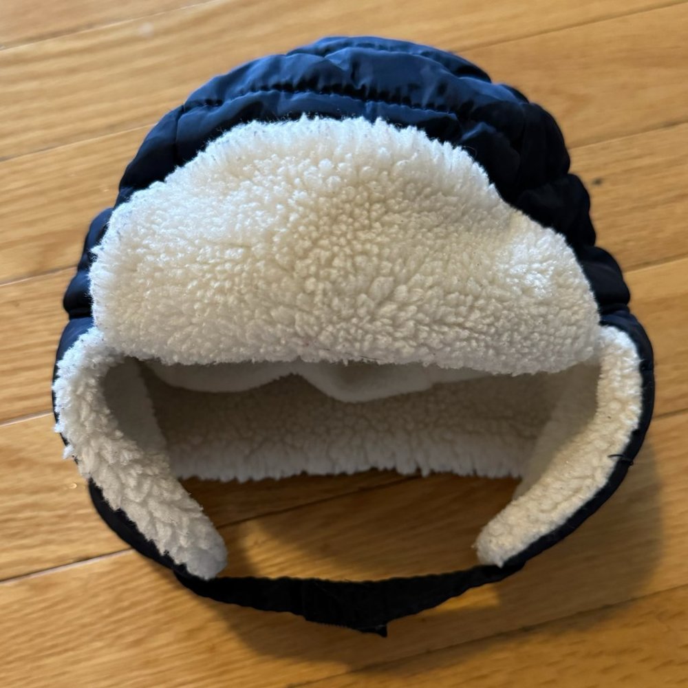Old Navy 0-6M Navy Winter Hat